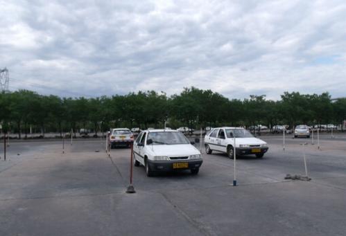 海安行天下驾校